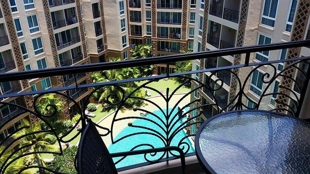 Atlantis Residence Jomtien Beach Exterior photo