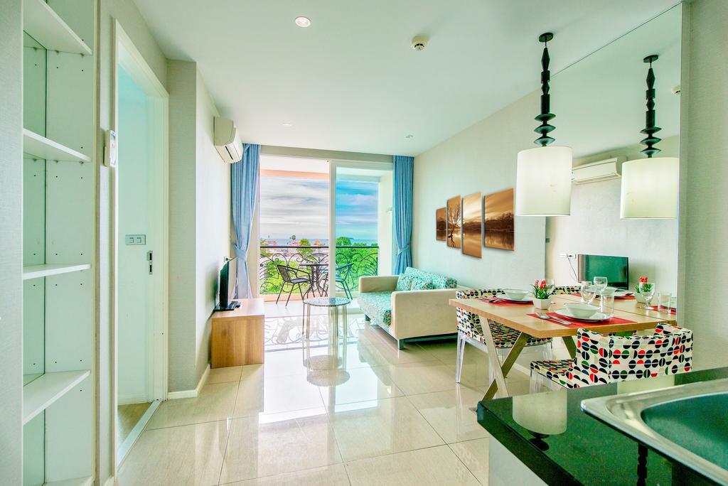 Atlantis Residence Jomtien Beach Exterior photo