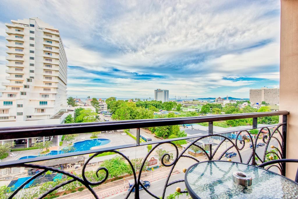 Atlantis Residence Jomtien Beach Exterior photo